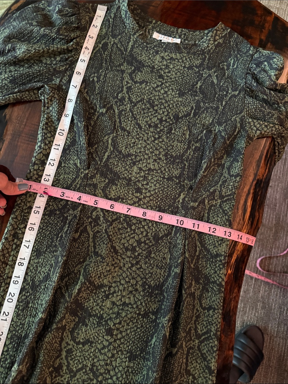 Top Shop Green Snake-Print Long-Sleeve Sheath Dress - Picture 7 of 12